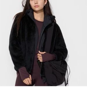 UNIQLO | Fluffy Yarn Fleece Full-Zip Jacket